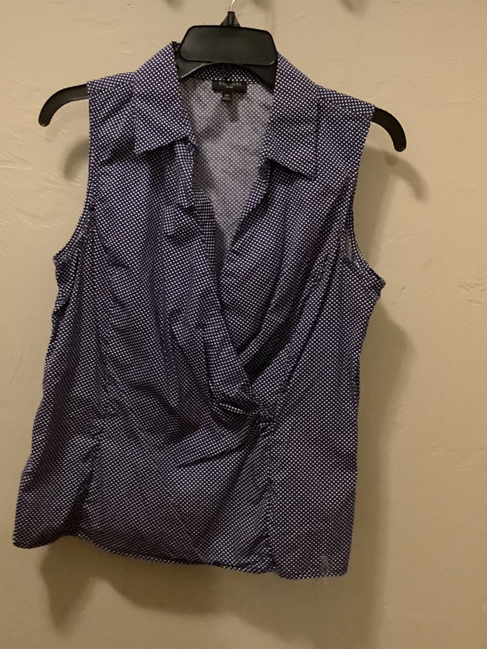 Talbots petite top sleeveless